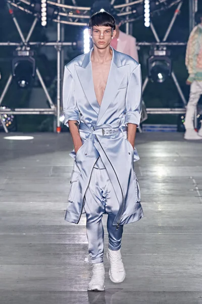 Look 35